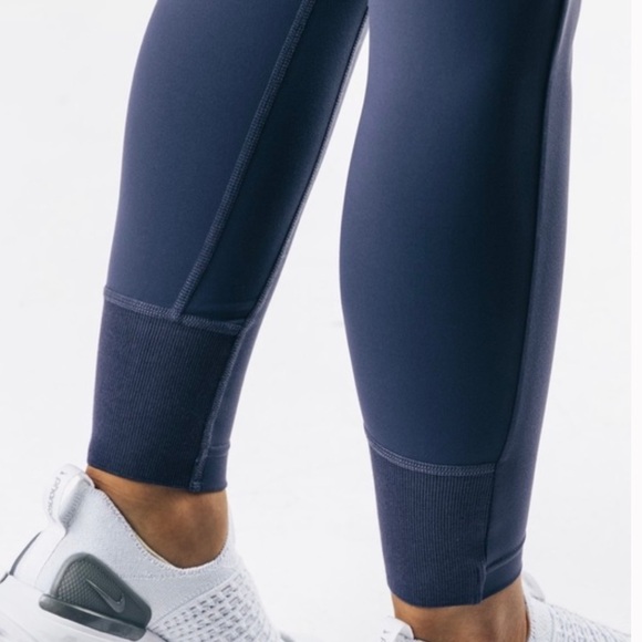 Women’s Alphalete Pro Elite Jogger in Mystic Blue - Picture 6 of 13